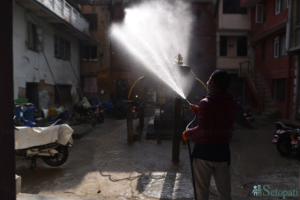https://raracms.setopati.com/uploads/shares/2020/sujita/spray at kathmandu/Disinfection spraying (1).JPG